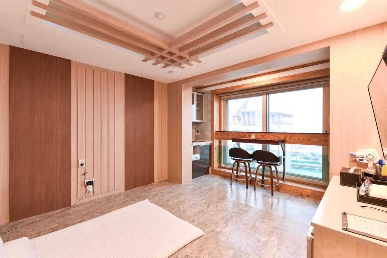 Hotel TopsVille Gangneung Esterno foto