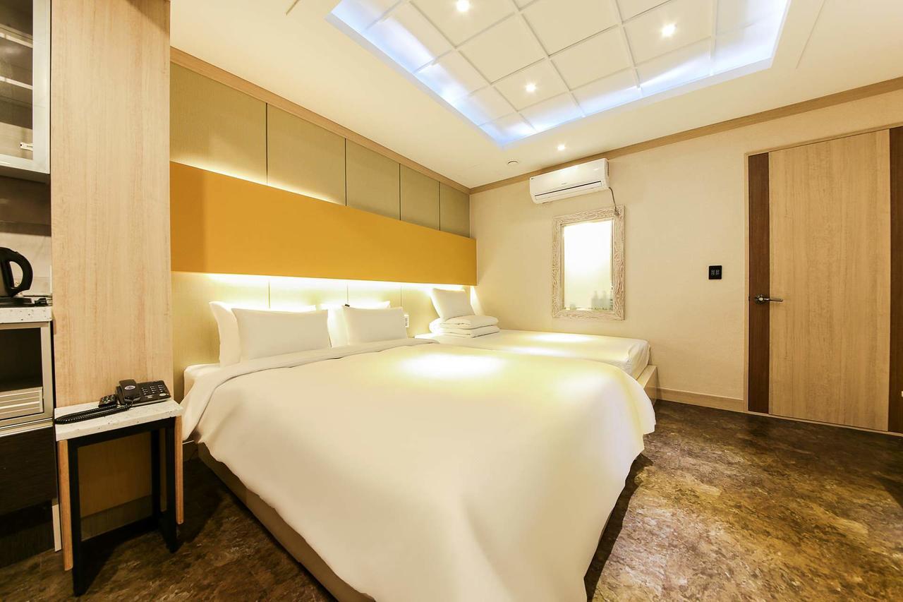 Hotel TopsVille Gangneung Esterno foto