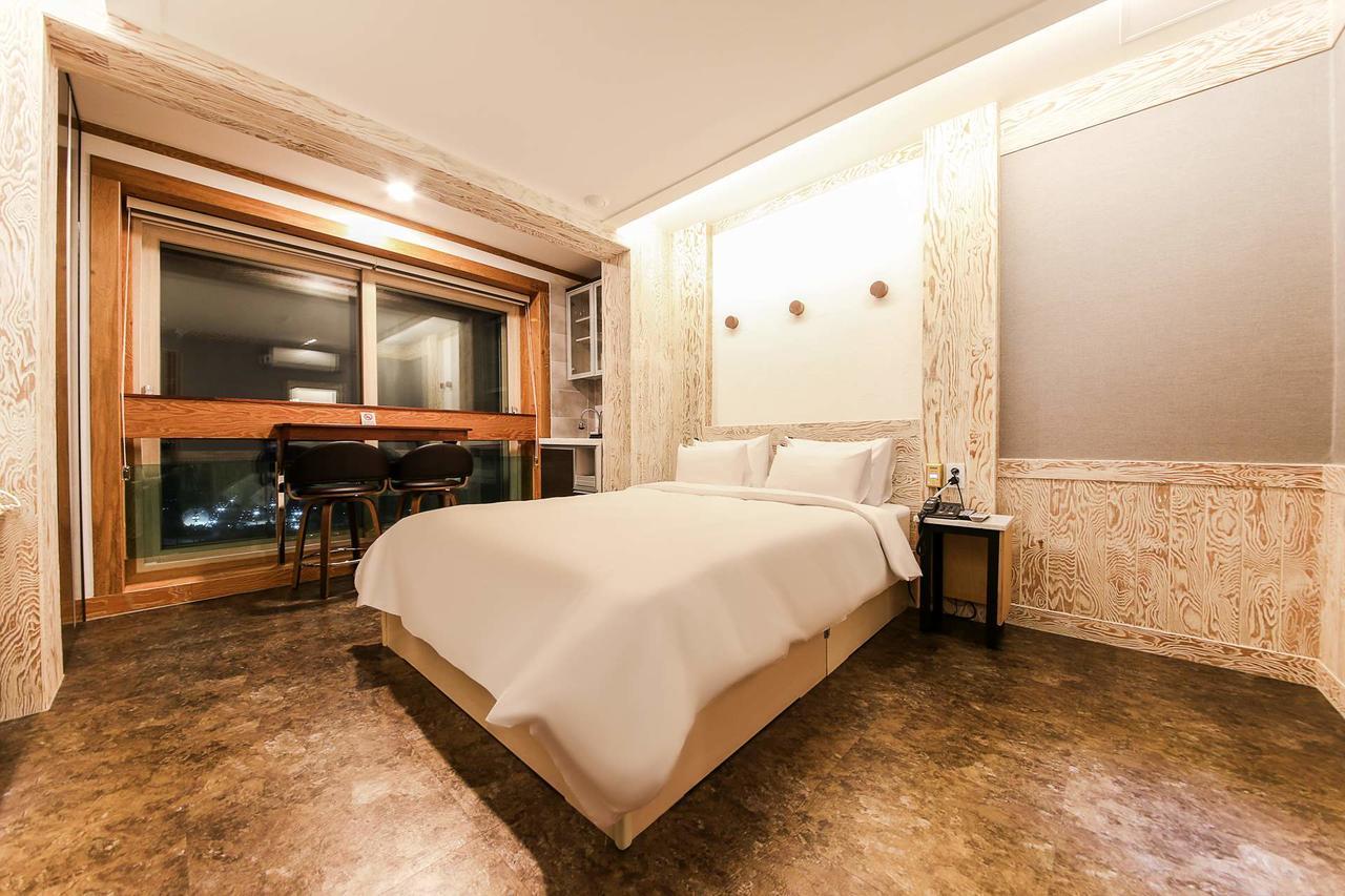 Hotel TopsVille Gangneung Esterno foto