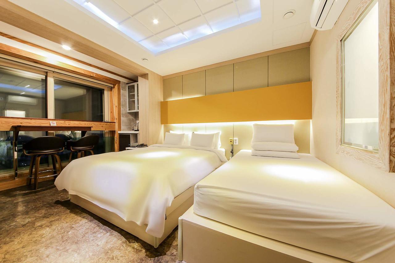 Hotel TopsVille Gangneung Esterno foto